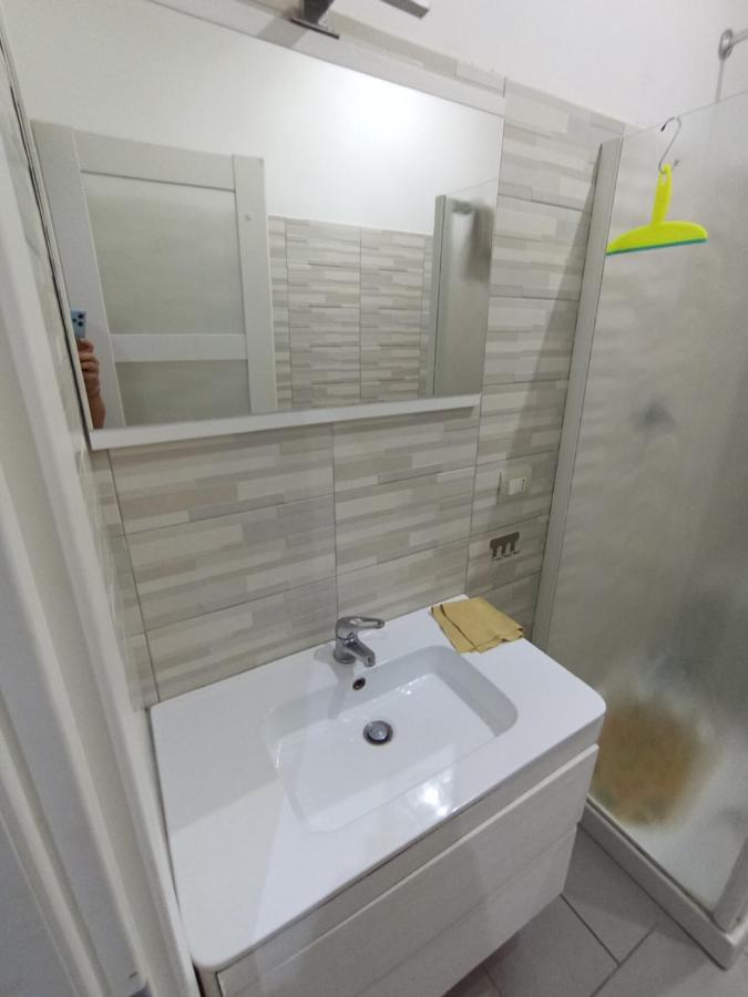 Ferienwohnung Apartament Famagosta Milano Exterior foto