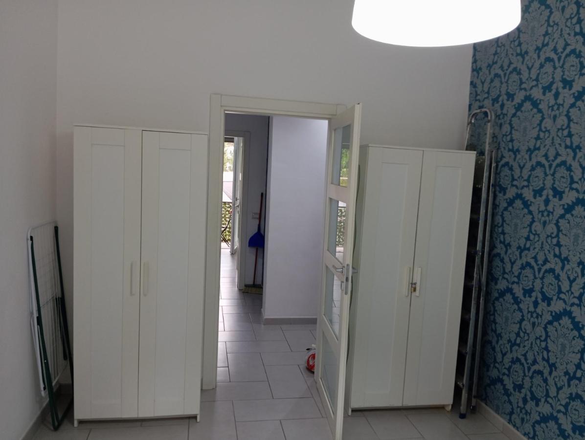 Ferienwohnung Apartament Famagosta Milano Exterior foto